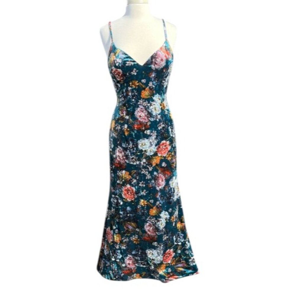 Jovani Crystal Embellished Green Velvet Floral Cutout Dress NEW